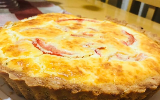 Quiche fácil de queijo e cebola