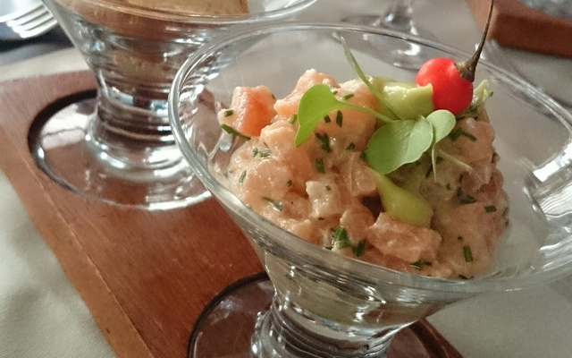 Tartar de salmão