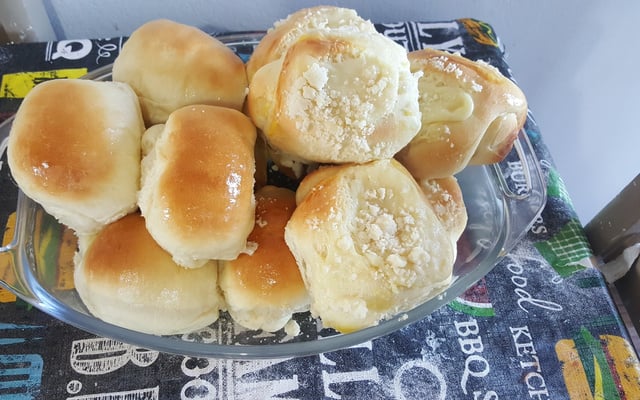 Pão caseiro simples de fazer