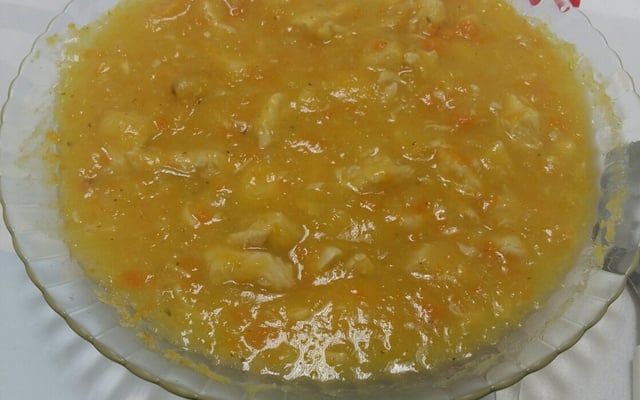 Caldo de mandioquinha com frango