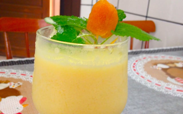 Drink de maracujá com cerveja