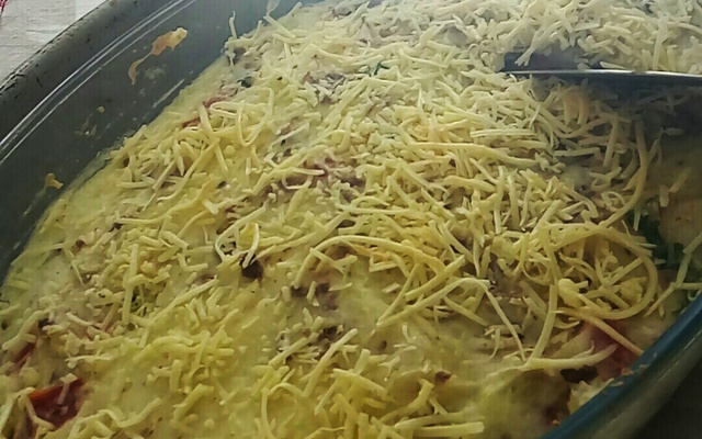 Escondidinho de batata com carne seca