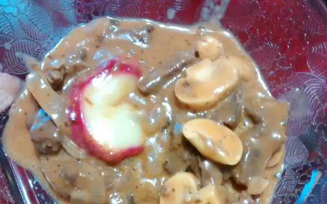 Picadinho de carne ao vinho