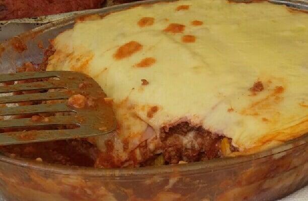 Lasanha com massa de pastel