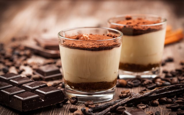 Torta de bolacha sabor doce de leite com café