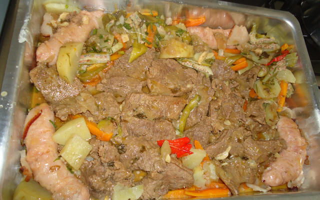 bife assado no forno com legumes