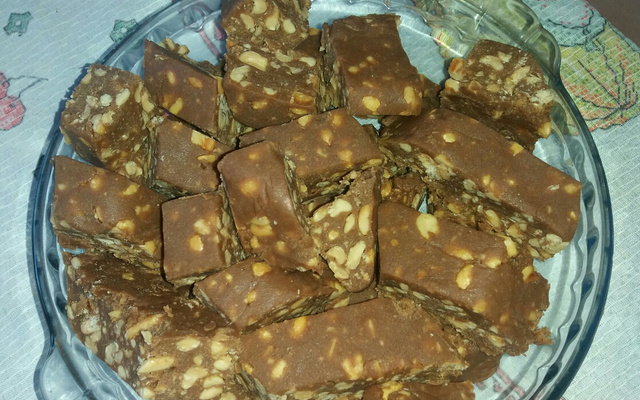 Pé-de-moleque de geladeira