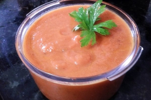 Molho de beterraba com cenoura (falso molho de tomate)