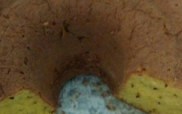 Bolo de fubá com erva doce