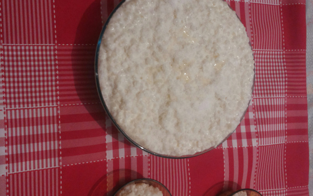 Sagu de coco com leite condesado