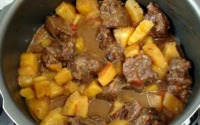 Carne de panela com mandioca