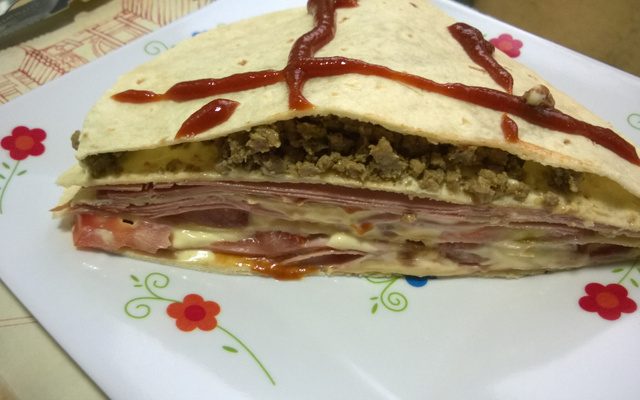 Pão sírio rápido e gostoso