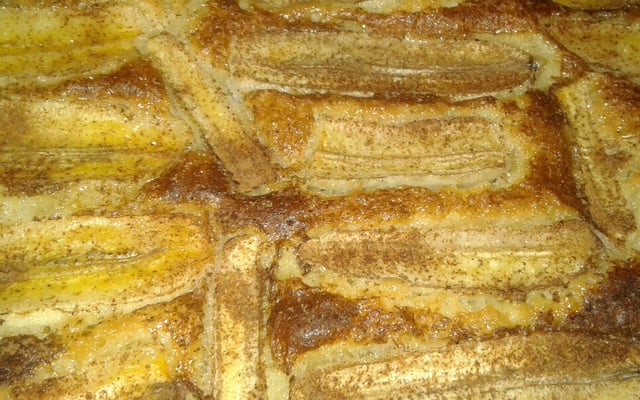 Torta fácil de banana com canela