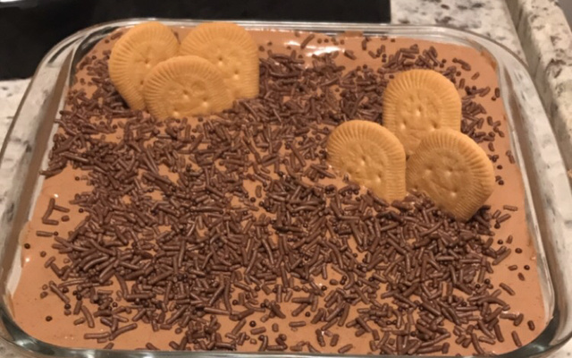 Pavê com biscoito maisena