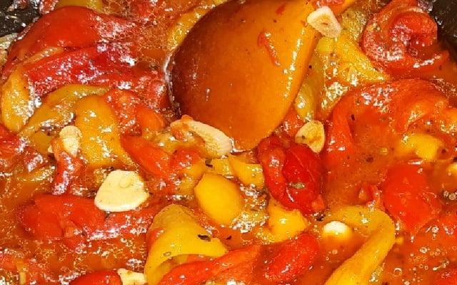 Antepasto de pimentão assado