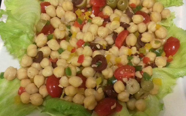 Salada de grão-de-bico