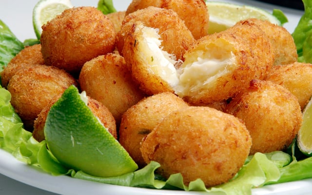 Bolinhos de tilápia