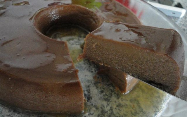 Pudim de chocolate no microondas