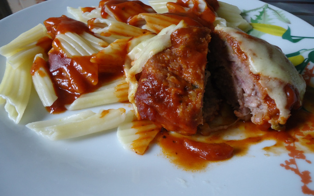 Polpetone assado e recheado