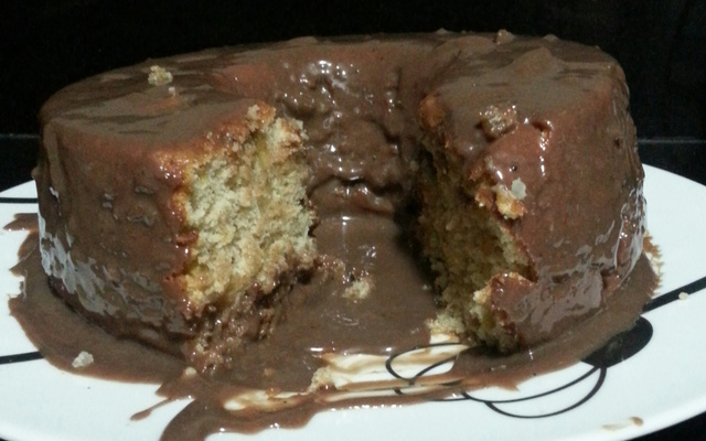 Bolo de banana com castanha-do-pará