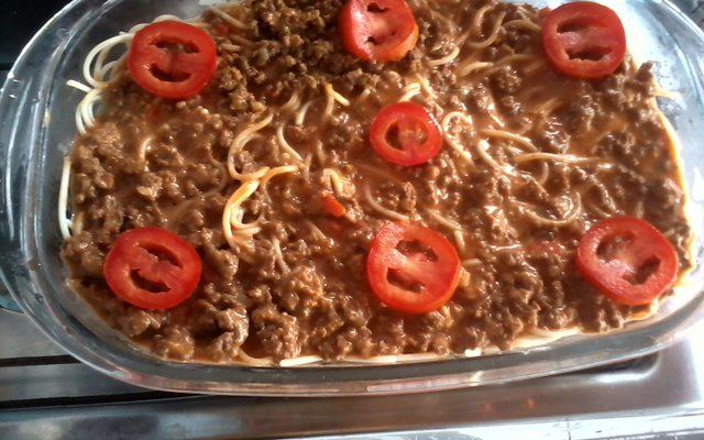 Macarronada com dois molhos