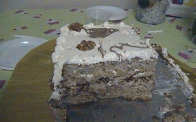 Bolo de nozes festivo