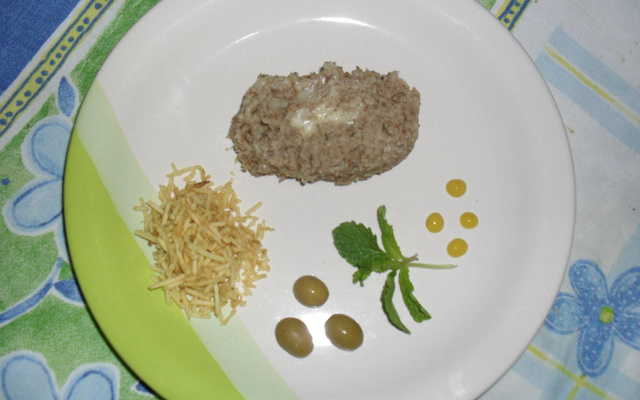 Rocambole de quibe fácil