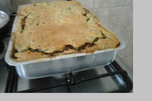 Torta de carne com cheiro-verde