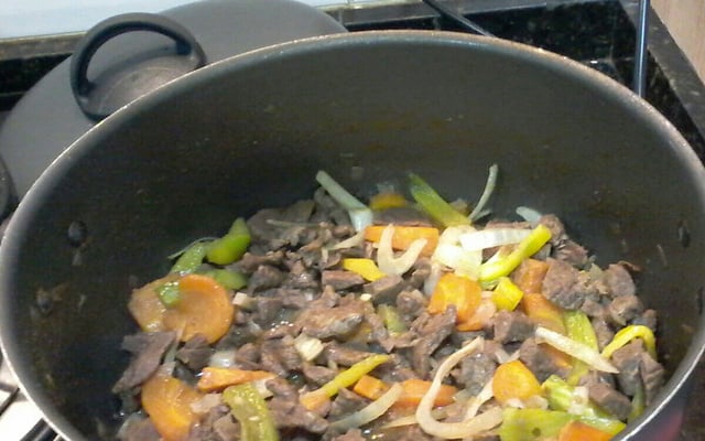 Picadinho de bife de alcatra ou contra filé