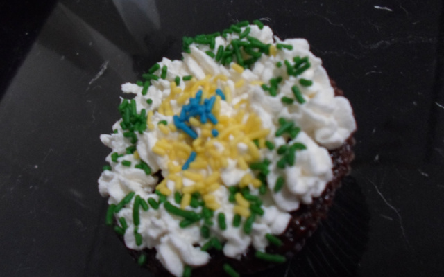 Cupcake de chocolate no micro-ondas