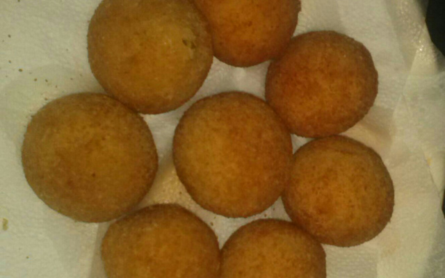 Bolinha de queijo de festa