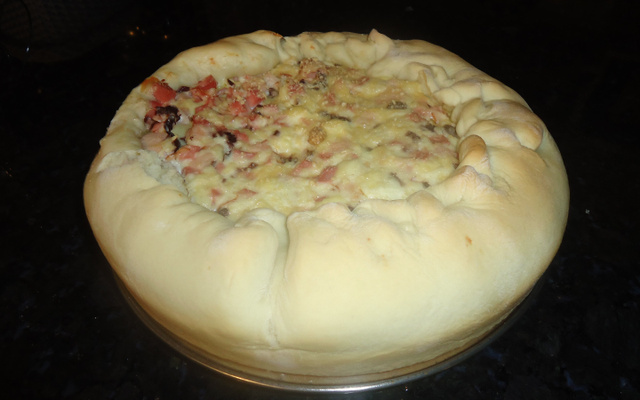 Torta aberta de presunto e queijo