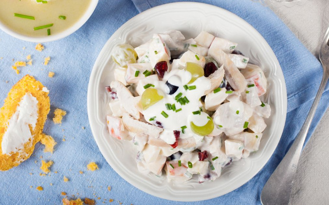 Salada de frango natalina