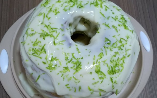 Bolo verde de limão