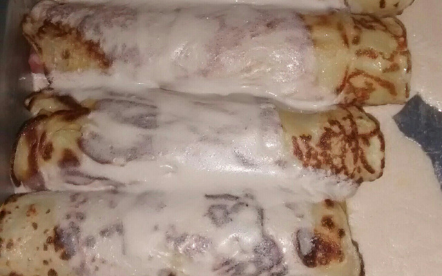 Panqueca de queijo com presunto