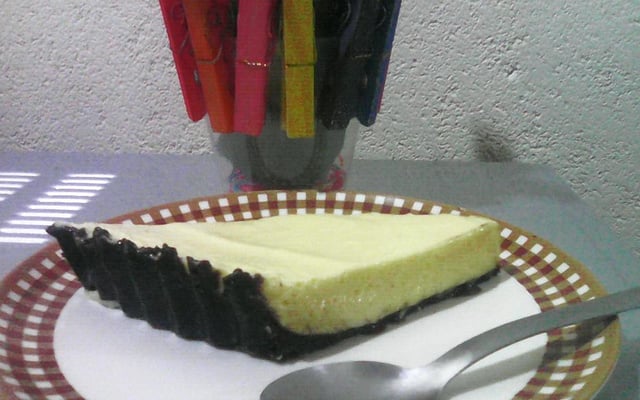 Torta de mousse de maracujá com biscoito oreo