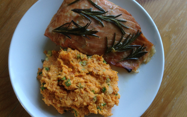 Salmão ao molho de laranja