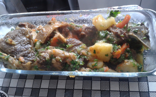 Agulha com osso na pressão