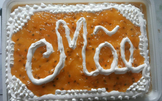 Bolo delicioso de mousse de maracujá