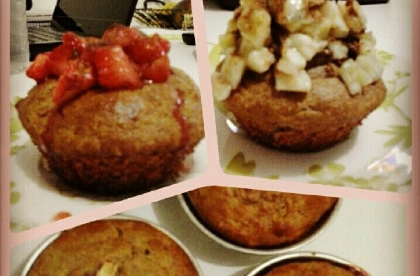Muffins integrais (morango, banana ou maçã)