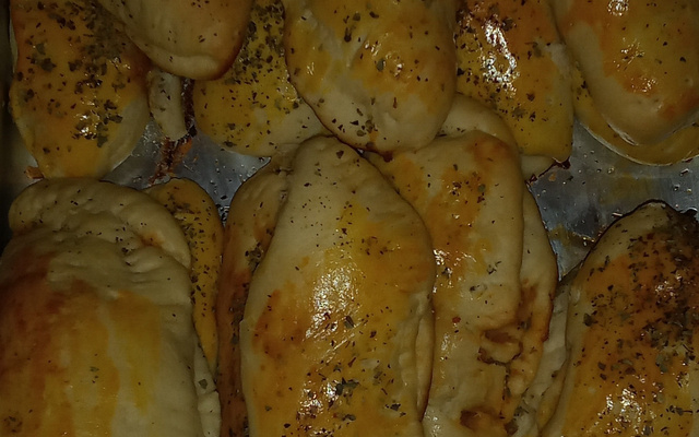 Pão recheado super fácil e rápido