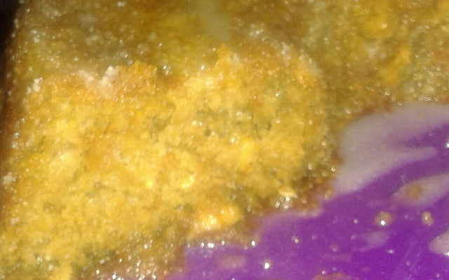 Bolo de cenoura com aveia e granola