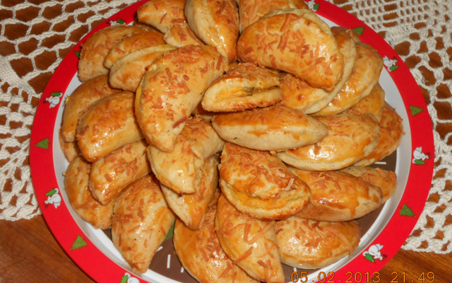 Pastelzinho de forno com guaraná