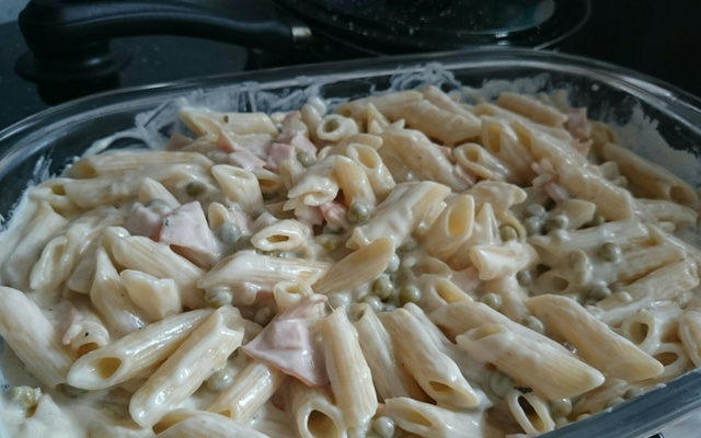 Penne parisiense com medalhão de filé mignon