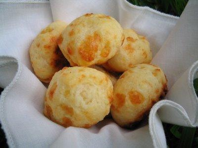 Pão de queijo mineiro