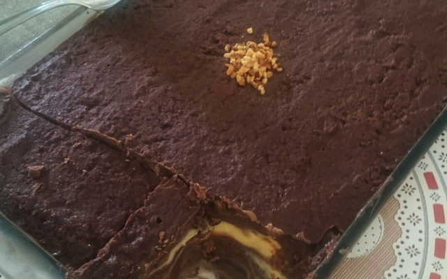 Ovo de páscoa na travessa