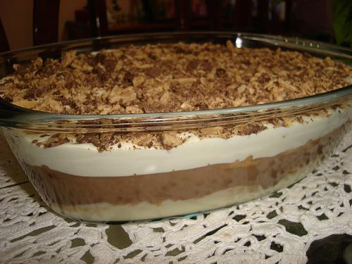 Pavê da Ana com chocolate e chantilly