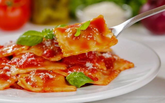 Ravioli caseiro (massa curinga)