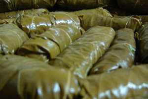 Sarmá - charutos folha de uva - receita Armênia