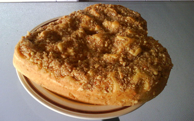 Bolo de amêndoas laminadas